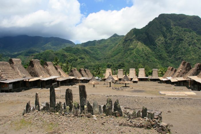 Het traditionele dorp Wogo op Flores