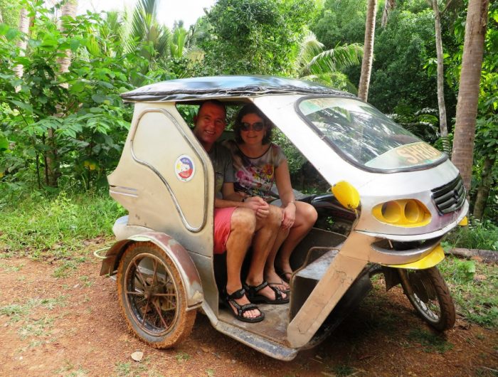 Een tuktuk is in Azië een veelgebruikt vervoersmiddel