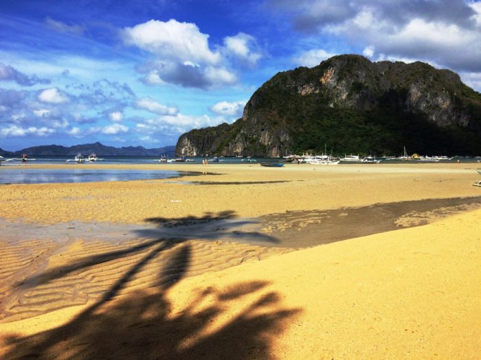 kustlijn bij El Nido op Palawan