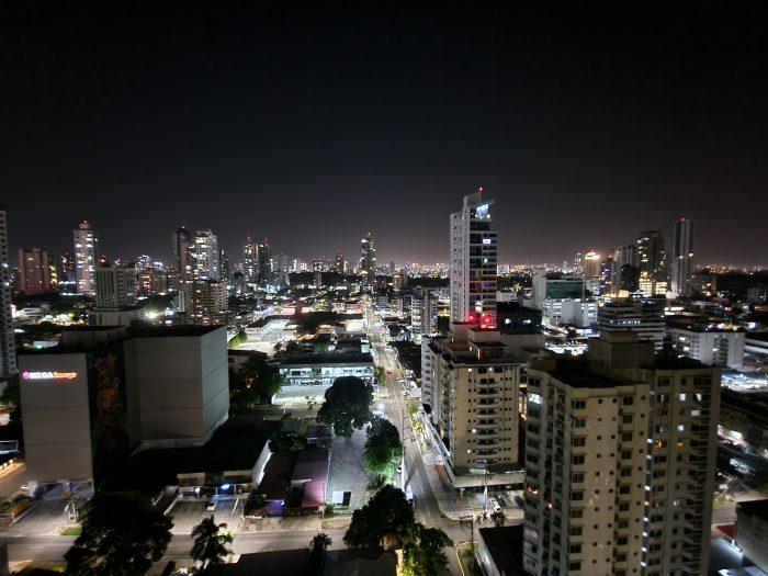 uitzicht op Panama stad in avond