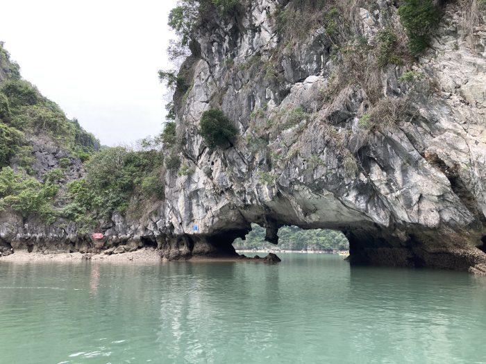 bright cave Lan Ha Bay