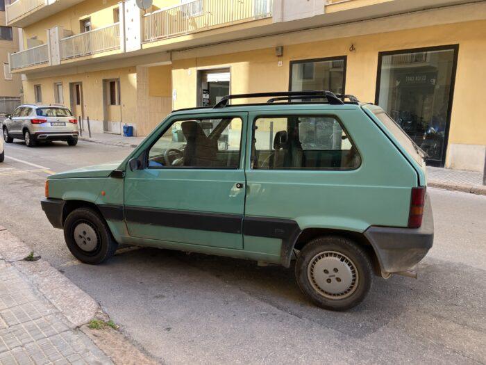 mintgroene fiat panda 2