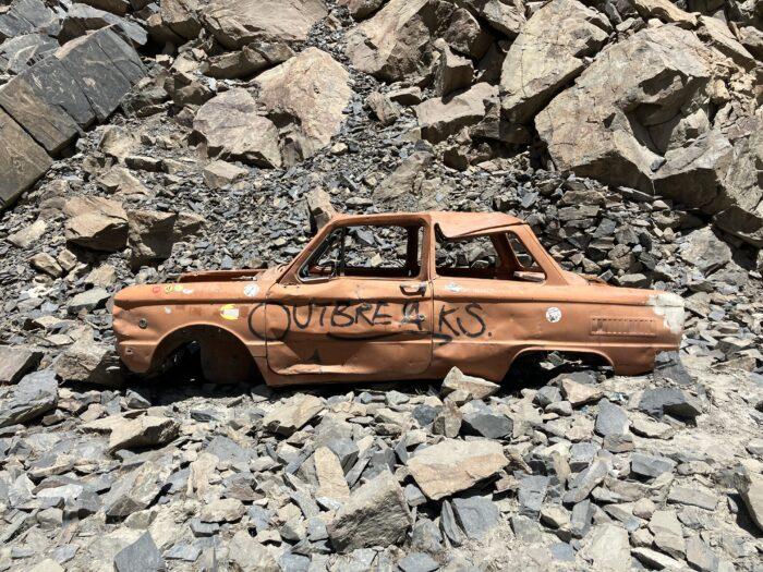 kapotte auto in Bartang vallei